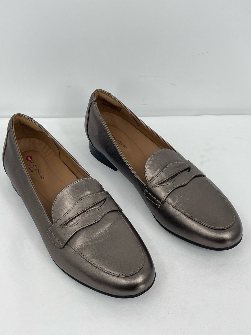 CLARKS UNSTRUCTURED Metallic Pewter Women's Penny Loafers SIZE 7.5M